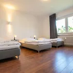Apartment Tolstov - 1 , 3 And 4 - 20 Min Messe Dus & Airport Dus *
