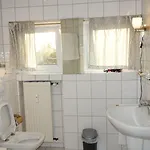 Apartamento Tolstov - 1 , 3 And 4 - 20 Min Messe Dus & Airport Dus