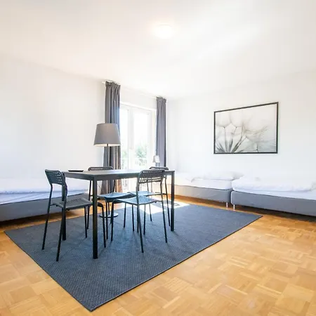 Raj Living - 1 , 3 And 4 - 20 Min Messe Dus & Airport Dus Apartment