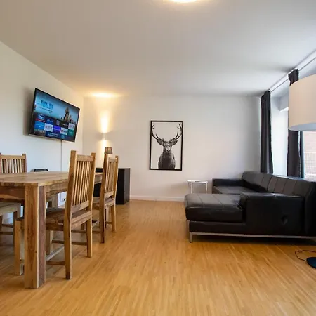 Raj Living - 1 , 3 And 4 - 20 Min Messe Dus & Airport Dus Meerbusch
