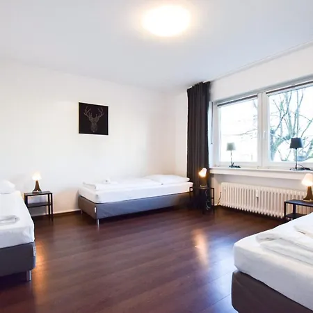 Raj Living - 1 , 3 And 4 - 20 Min Messe Dus & Airport Dus Apartment *