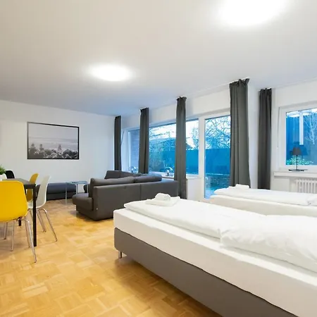 Apartment Raj Living - 1 , 3 And 4 - 20 Min Messe Dus & Airport Dus