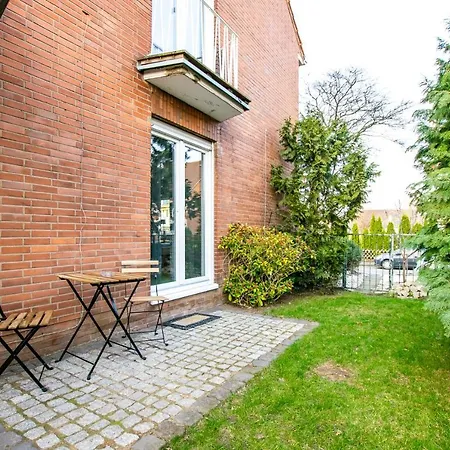 Appartement Tolstov - 1 , 3&4 - 20 Min Messe Dus&airport Dus