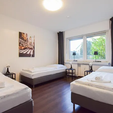 Apartament Tolstov - 1 , 3 And 4 - 20 Min Messe Dus & Airport Dus Meerbusch