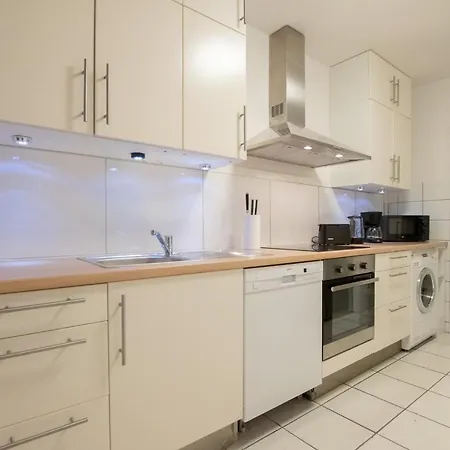 Raj Living - 1 , 3 And 4 - 20 Min Messe Dus & Airport Dus Apartment Meerbusch
