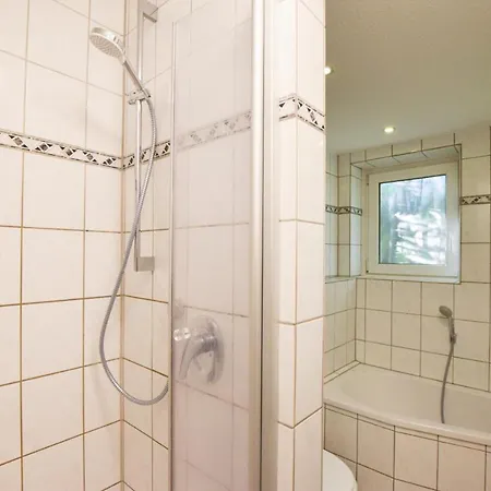 Apartment Raj Living - 1 , 3 And 4 - 20 Min Messe Dus & Airport Dus *
