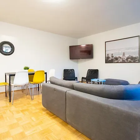Raj Living - 1 , 3 And 4 - 20 Min Messe Dus & Airport Dus