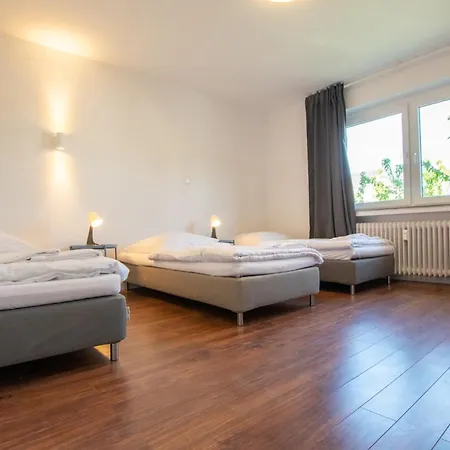 Apartment Raj Living - 1 , 3 And 4 - 20 Min Messe Dus & Airport Dus *