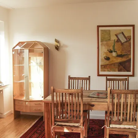 Tolstov - 1 , 3 And 4 - 20 Min Messe Dus & Airport Dus メーアブッシュ