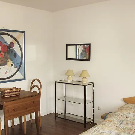 Tolstov - 1 , 3 And 4 - 20 Min Messe Dus & Airport Dus Apartament *