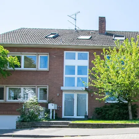 Tolstov - 1 , 3 And 4 - 20 Min Messe Dus & Airport Dus *