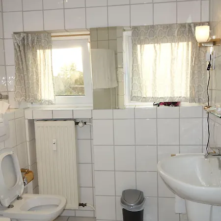 Apartment Tolstov - 1 , 3 And 4 - 20 Min Messe Dus & Airport Dus