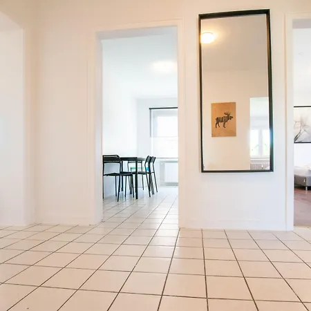 Apartament Tolstov - 1 , 3 And 4 - 20 Min Messe Dus & Airport Dus *