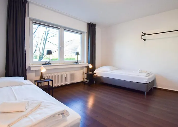 Tolstov - 1 , 3 And 4 - 20 Min Messe Dus & Airport Dus Appartement *