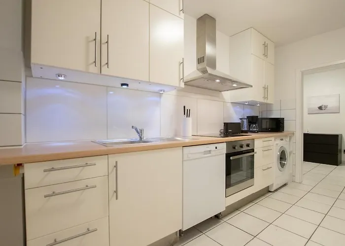 Tolstov - 1 , 3 And 4 - 20 Min Messe Dus & Airport Dus Appartement Meerbusch