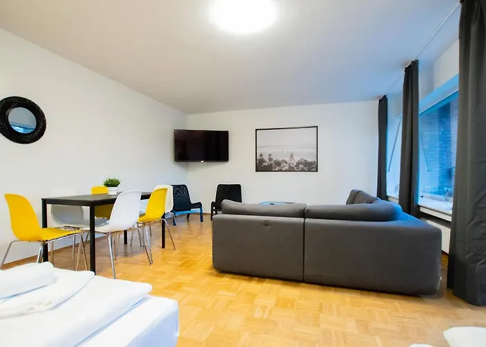 Tolstov - 1 , 3 And 4 - 20 Min Messe Dus & Airport Dus 아파트