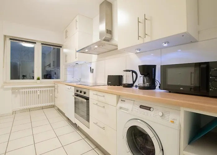 Tolstov - 1 , 3 And 4 - 20 Min Messe Dus & Airport Dus Appartement