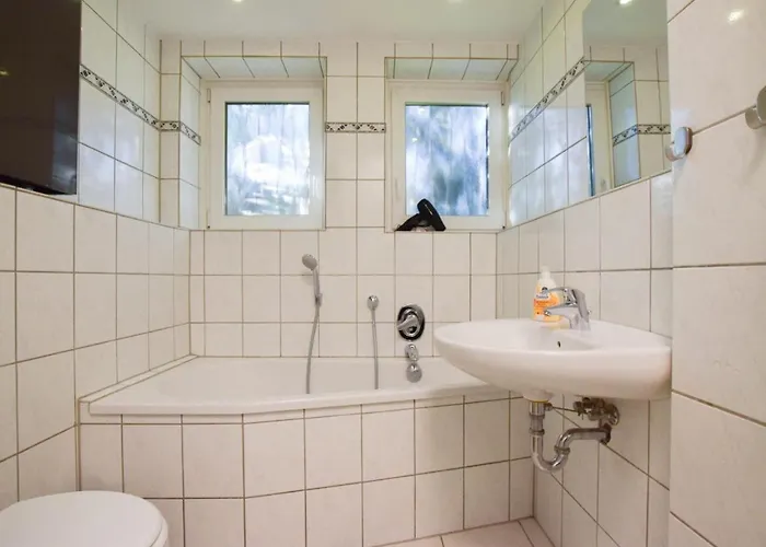 Tolstov - 1 , 3 And 4 - 20 Min Messe Dus & Airport Dus Appartement Meerbusch