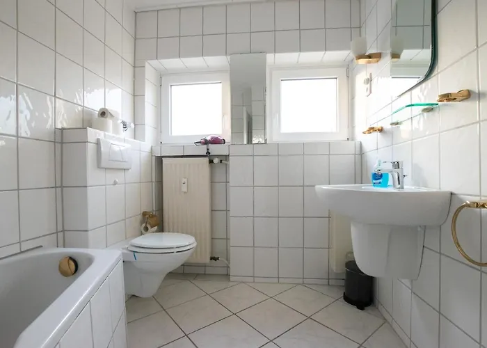 Tolstov - 1 , 3 And 4 - 20 Min Messe Dus & Airport Dus Appartement