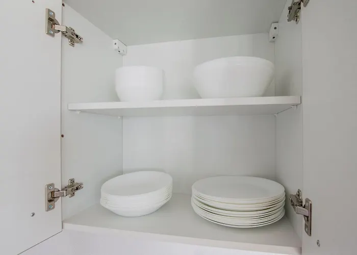 Tolstov - 1 , 3 And 4 - 20 Min Messe Dus & Airport Dus * Meerbusch