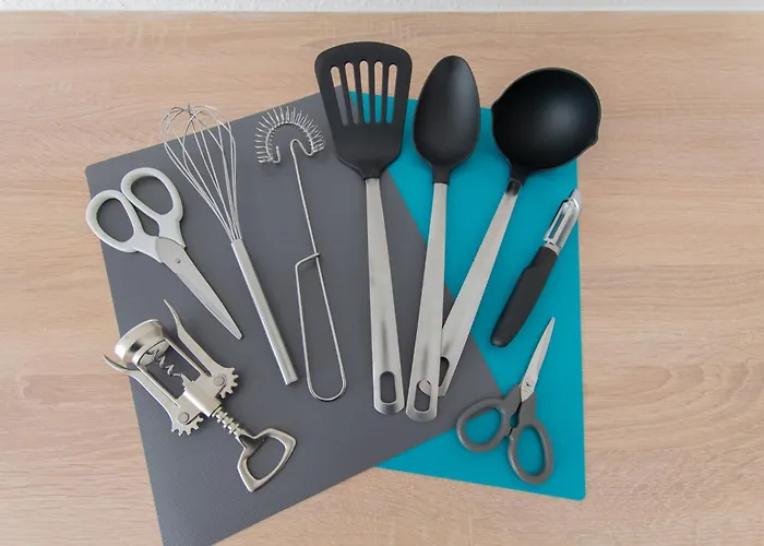 Tolstov - 1 , 3 And 4 - 20 Min Messe Dus & Airport Dus * Meerbusch