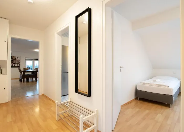 Appartement Tolstov - 1 , 3 And 4 - 20 Min Messe Dus & Airport Dus Meerbusch