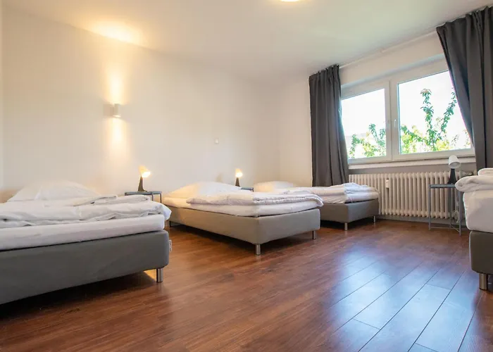 Appartement Tolstov - 1 , 3 And 4 - 20 Min Messe Dus & Airport Dus *