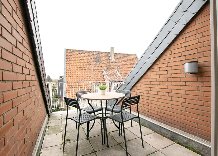 Tolstov - 1 , 3 And 4 - 20 Min Messe Dus & Airport Dus * Meerbusch