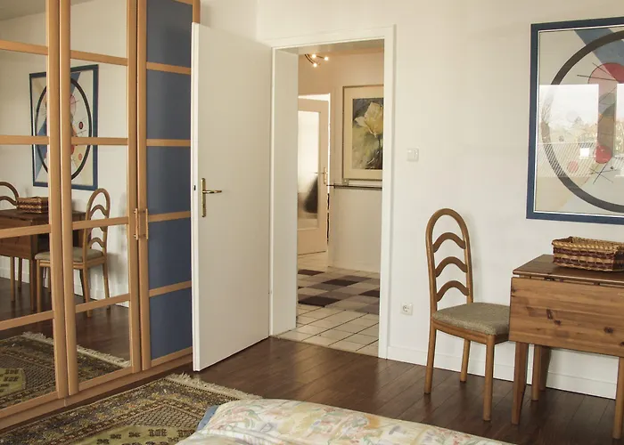 Appartement Tolstov - 1 , 3 And 4 - 20 Min Messe Dus & Airport Dus Meerbusch